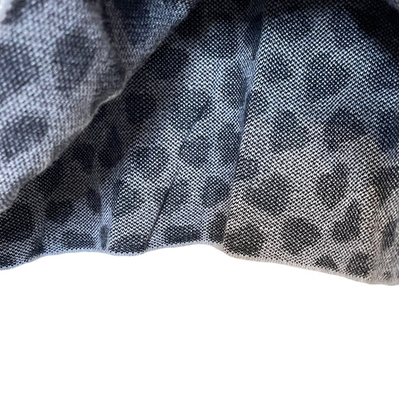 Ann Taylor Loft Womens‎ Top Size SP Petite Small Black Gray Cow Print Stretch - Picture 4 of 5